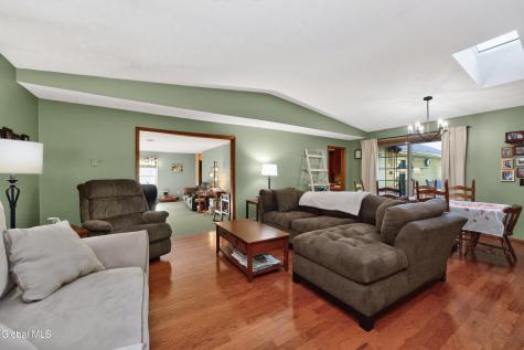 312 Ridgewood Circle Albany NY 12203
