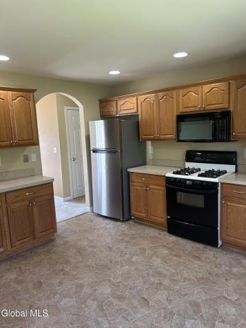 3909 Albany Street Schenectady NY 12304