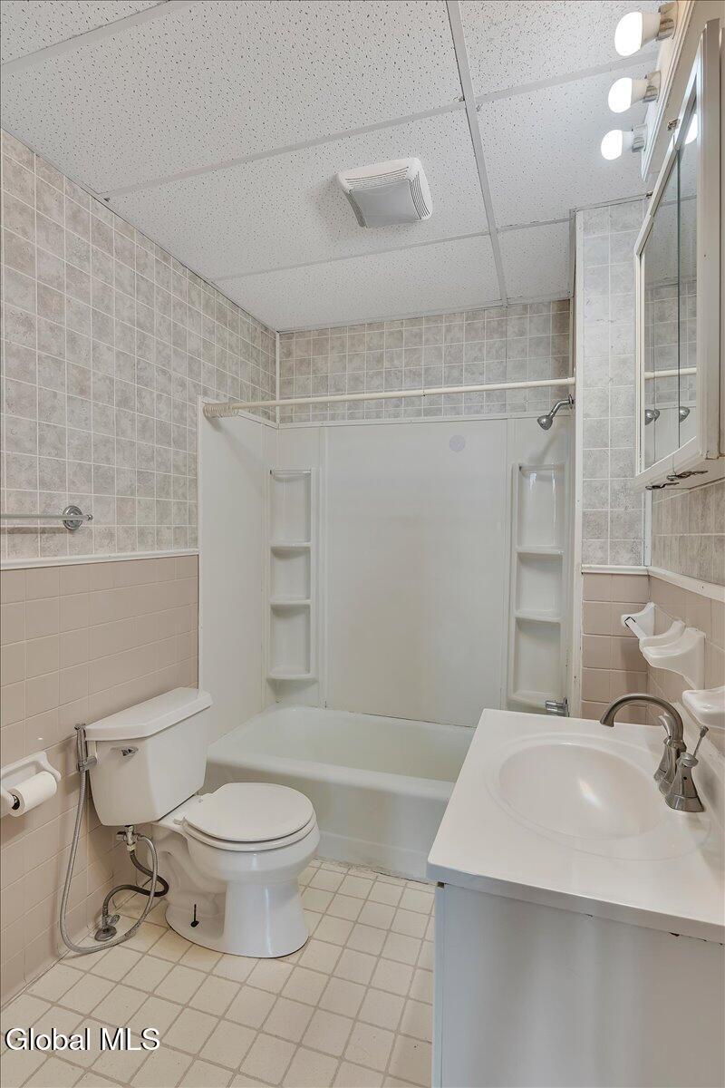 1636 9th Avenue Watervliet NY 12189