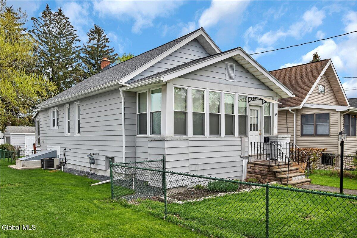 1636 9th Avenue Watervliet NY 12189