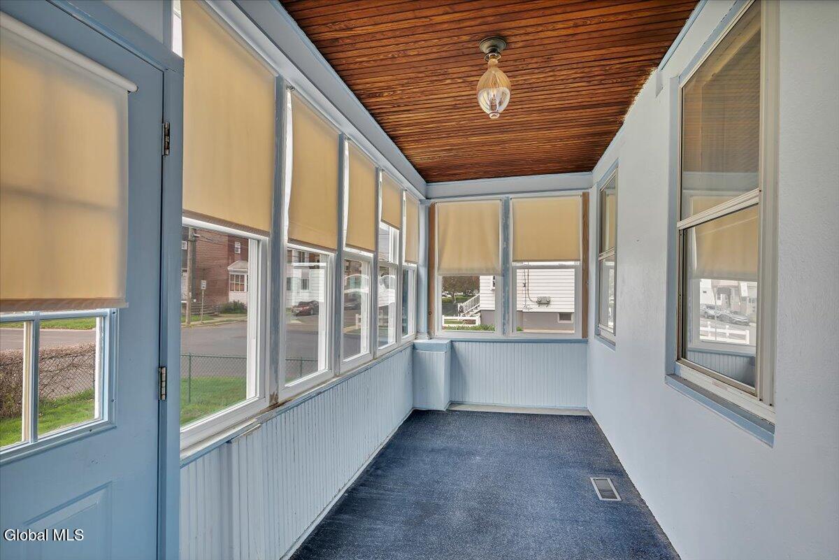 1636 9th Avenue Watervliet NY 12189
