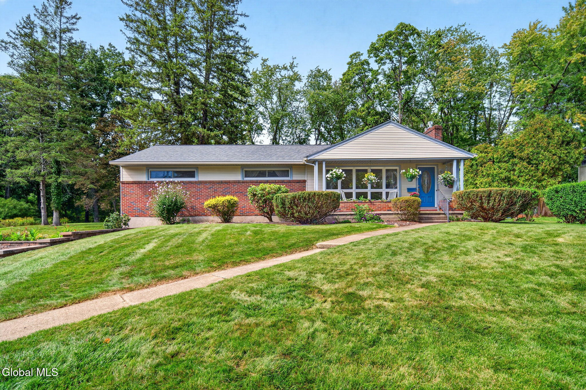 843 Warner Road Niskayuna NY 12309