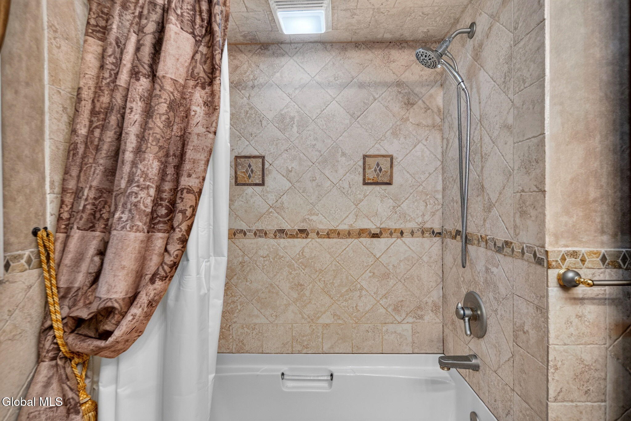 843 Warner Road Niskayuna NY 12309