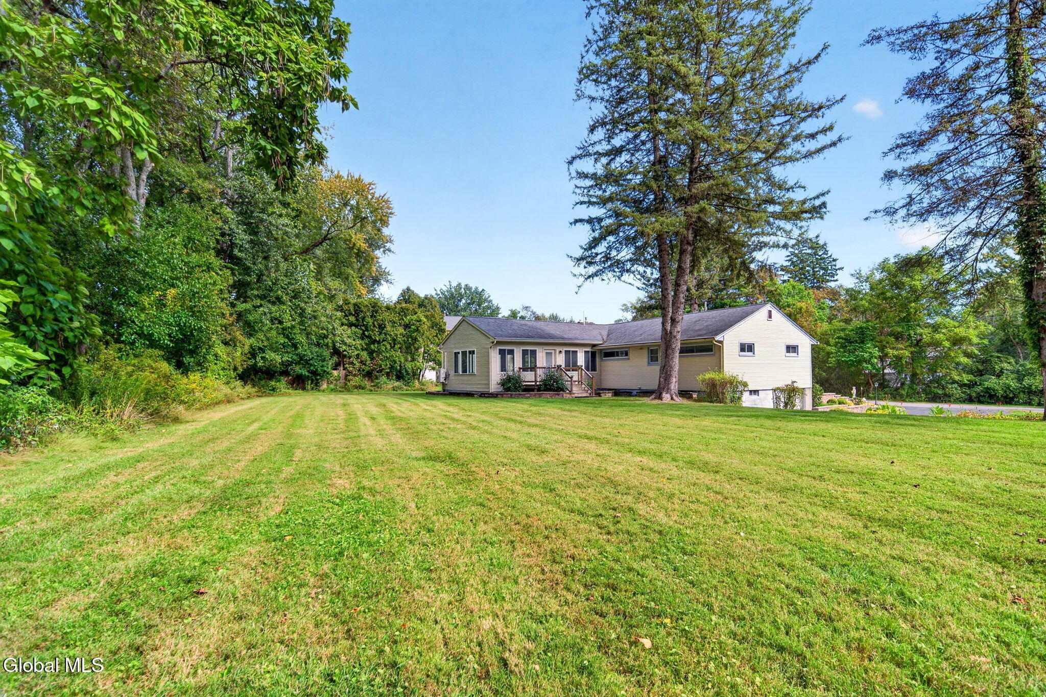 843 Warner Road Niskayuna NY 12309
