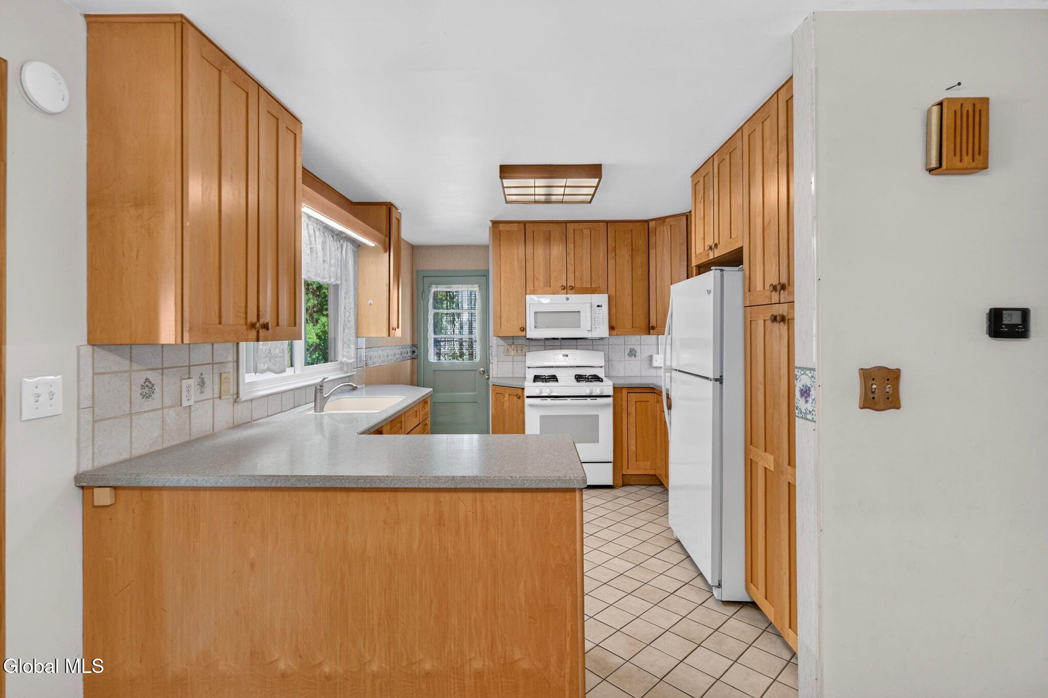 843 Warner Road Niskayuna NY 12309