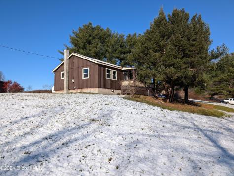 911 Johnsonville Road Johnsonville NY 12094