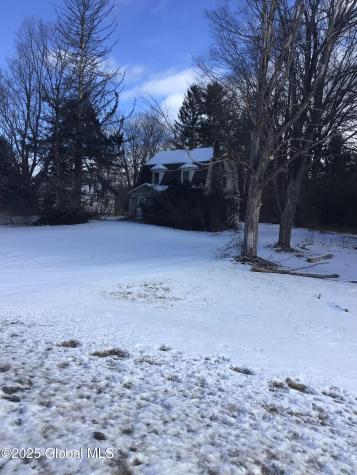 546-548 Maple Avenue Saratoga NY 12866