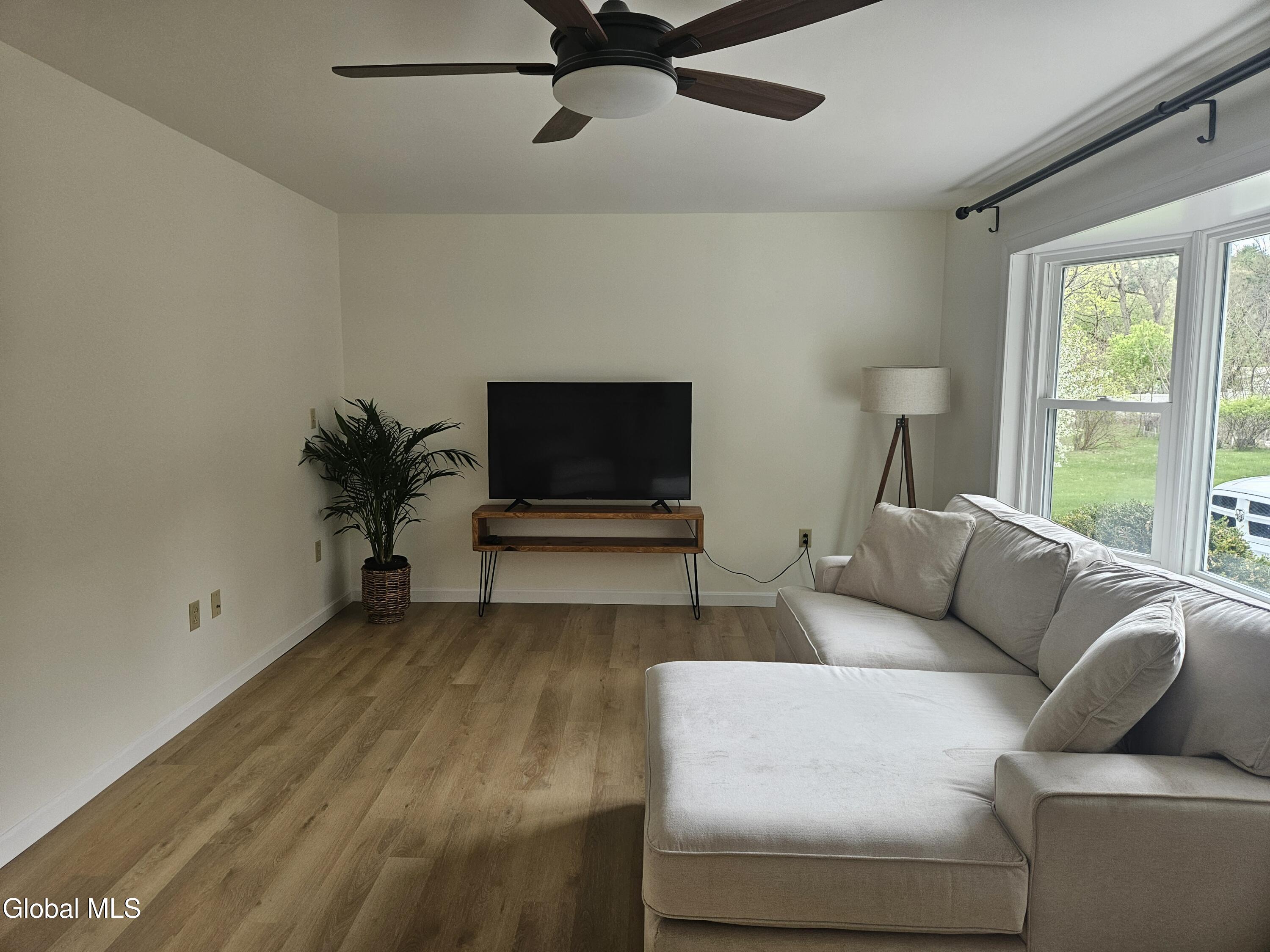 66 Beach Road Clifton Park NY 12065