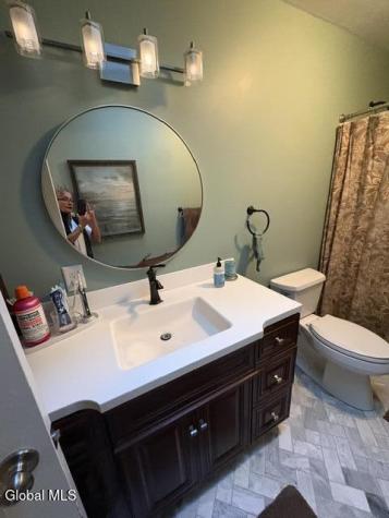 22 Thoroughbred Way Clifton Park NY 12065