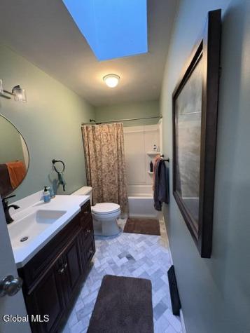 22 Thoroughbred Way Clifton Park NY 12065