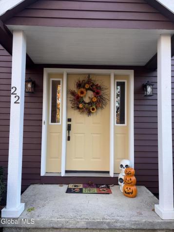 22 Thoroughbred Way Clifton Park NY 12065