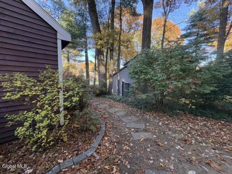 22 Thoroughbred Way Clifton Park NY 12065