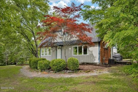 52 Ruggles Road Saratoga Springs NY 12866