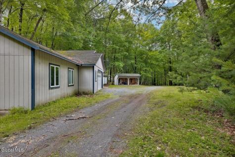 52 Ruggles Road Saratoga Springs NY 12866