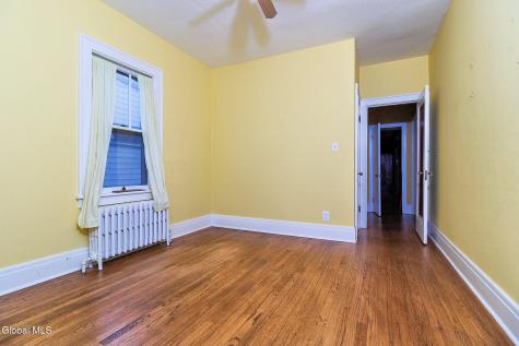 9 6th Street Waterford NY 12188