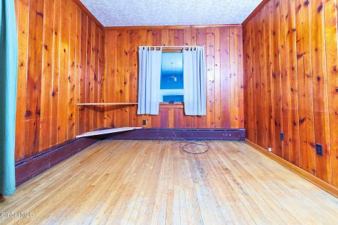 9 6th Street Waterford NY 12188