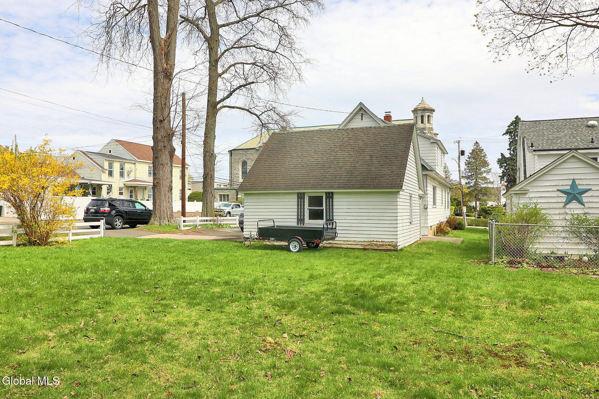 9 6th Street Waterford NY 12188