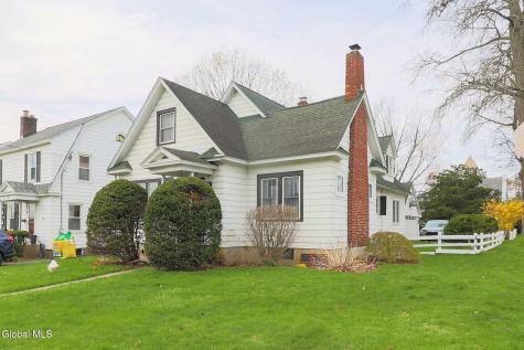 9 6th Street Waterford NY 12188