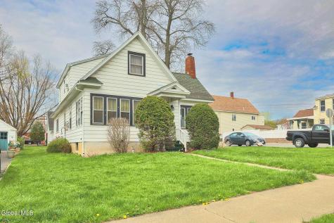 9 6th Street Waterford NY 12188