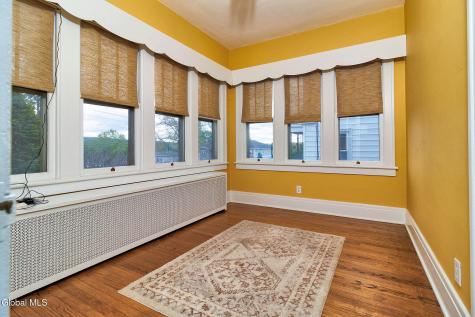 9 6th Street Waterford NY 12188