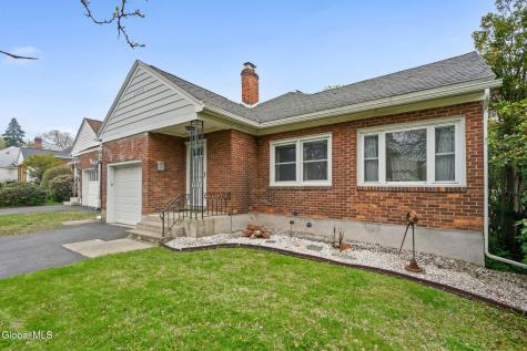 28 Center View Drive Troy NY 12180