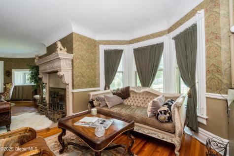 321 Guy Park Avenue Amsterdam NY 12010