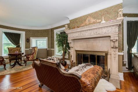 321 Guy Park Avenue Amsterdam NY 12010