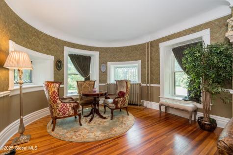 321 Guy Park Avenue Amsterdam NY 12010