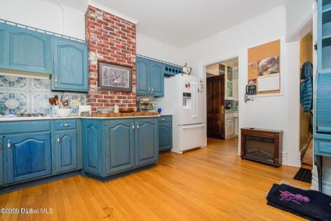 321 Guy Park Avenue Amsterdam NY 12010