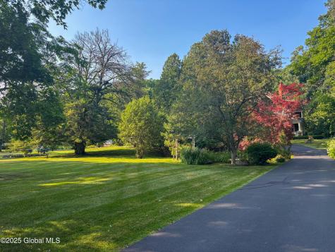 321 Guy Park Avenue Amsterdam NY 12010