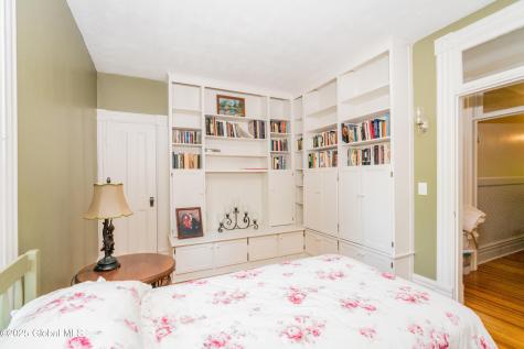 321 Guy Park Avenue Amsterdam NY 12010