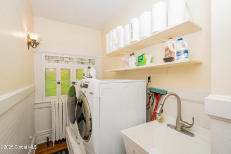 321 Guy Park Avenue Amsterdam NY 12010