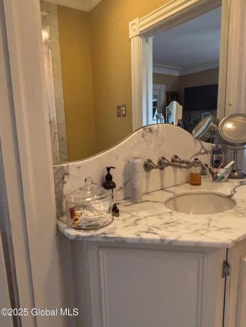 321 Guy Park Avenue Amsterdam NY 12010