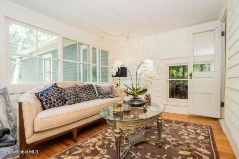 321 Guy Park Avenue Amsterdam NY 12010