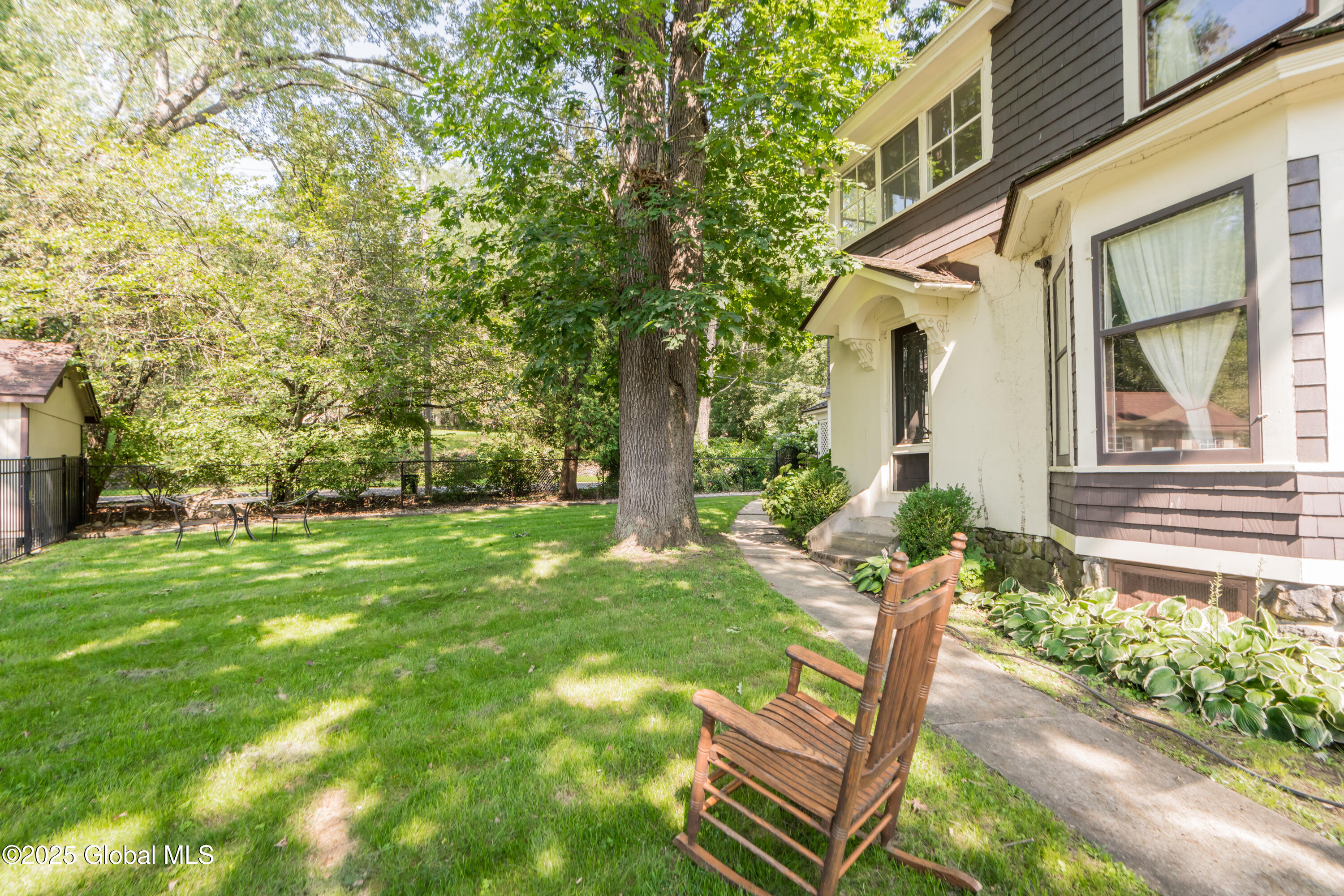 321 Guy Park Avenue Amsterdam NY 12010