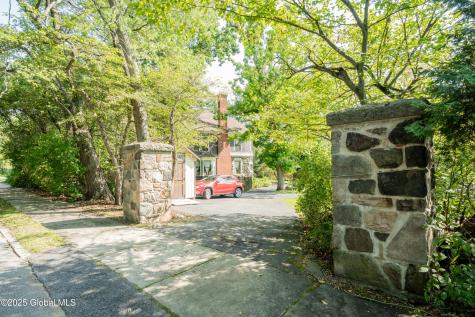 321 Guy Park Avenue Amsterdam NY 12010