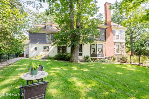 321 Guy Park Avenue Amsterdam NY 12010