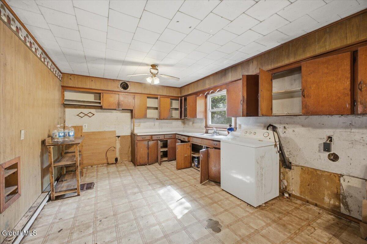 3215 New York 29a Caroga Lake NY 12032