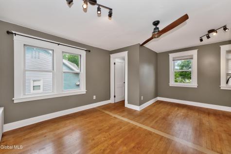 1129 Morningside Avenue Schenectady NY 12309