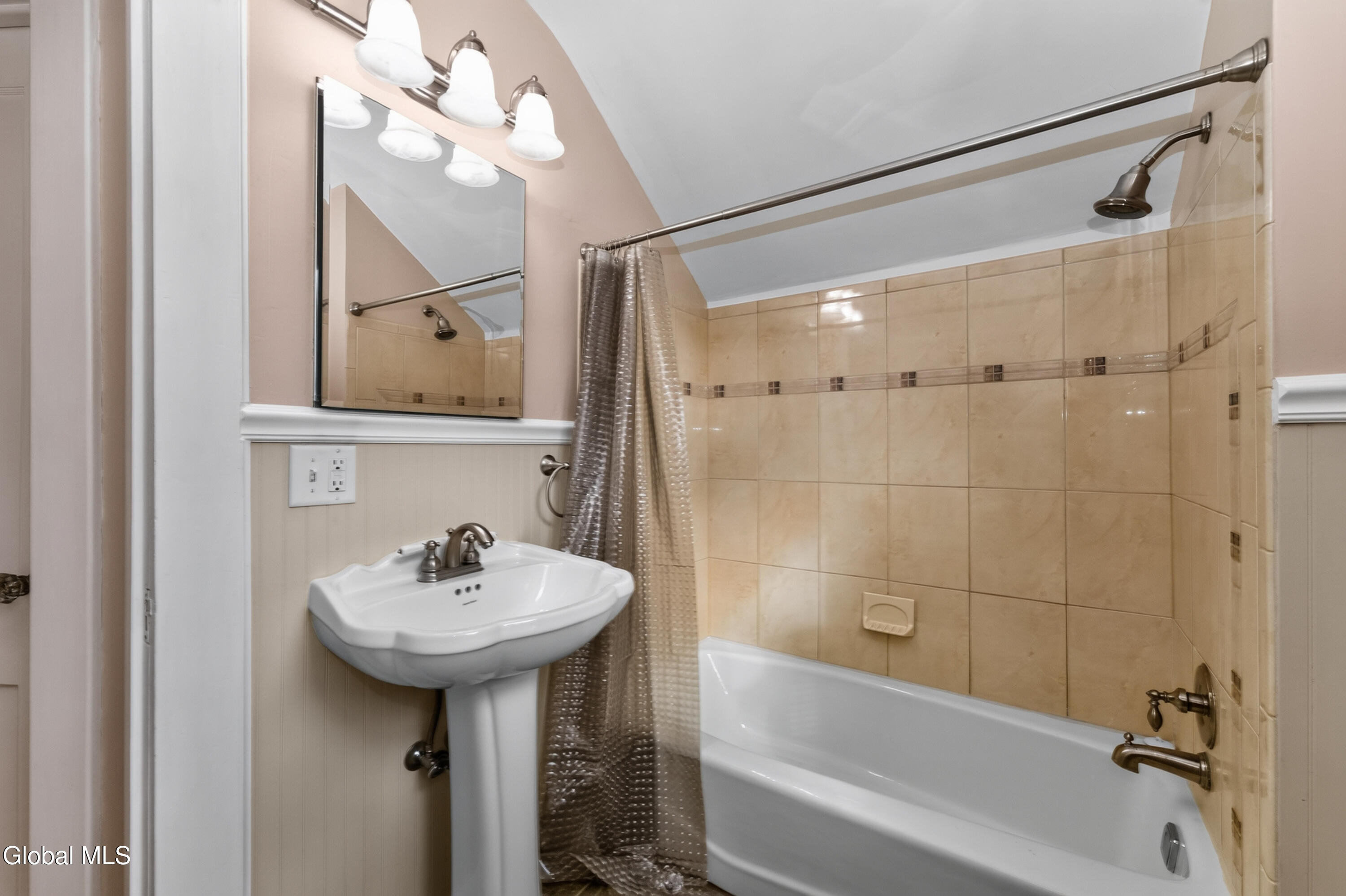 1129 Morningside Avenue Schenectady NY 12309