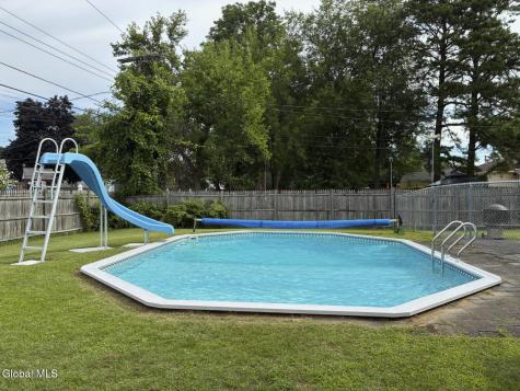 21 Huckleberry Lane Albany NY 12205
