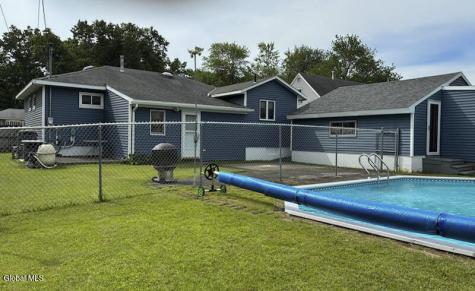 21 Huckleberry Lane Albany NY 12205