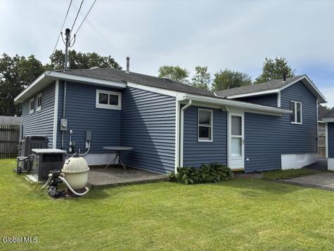 21 Huckleberry Lane Albany NY 12205