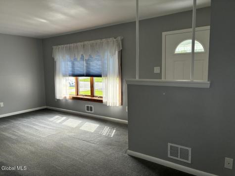 21 Huckleberry Lane Albany NY 12205