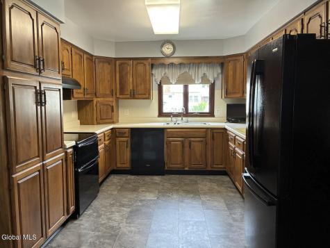 21 Huckleberry Lane Albany NY 12205