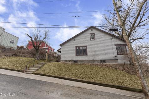 1498 2nd Street Rensselaer NY 12144