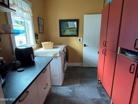 75 S Franklin Street Saratoga Springs NY 12866