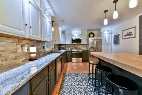 23 Knollwood Drive Saratoga Springs NY 12866
