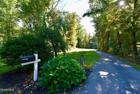 23 Knollwood Drive Saratoga Springs NY 12866