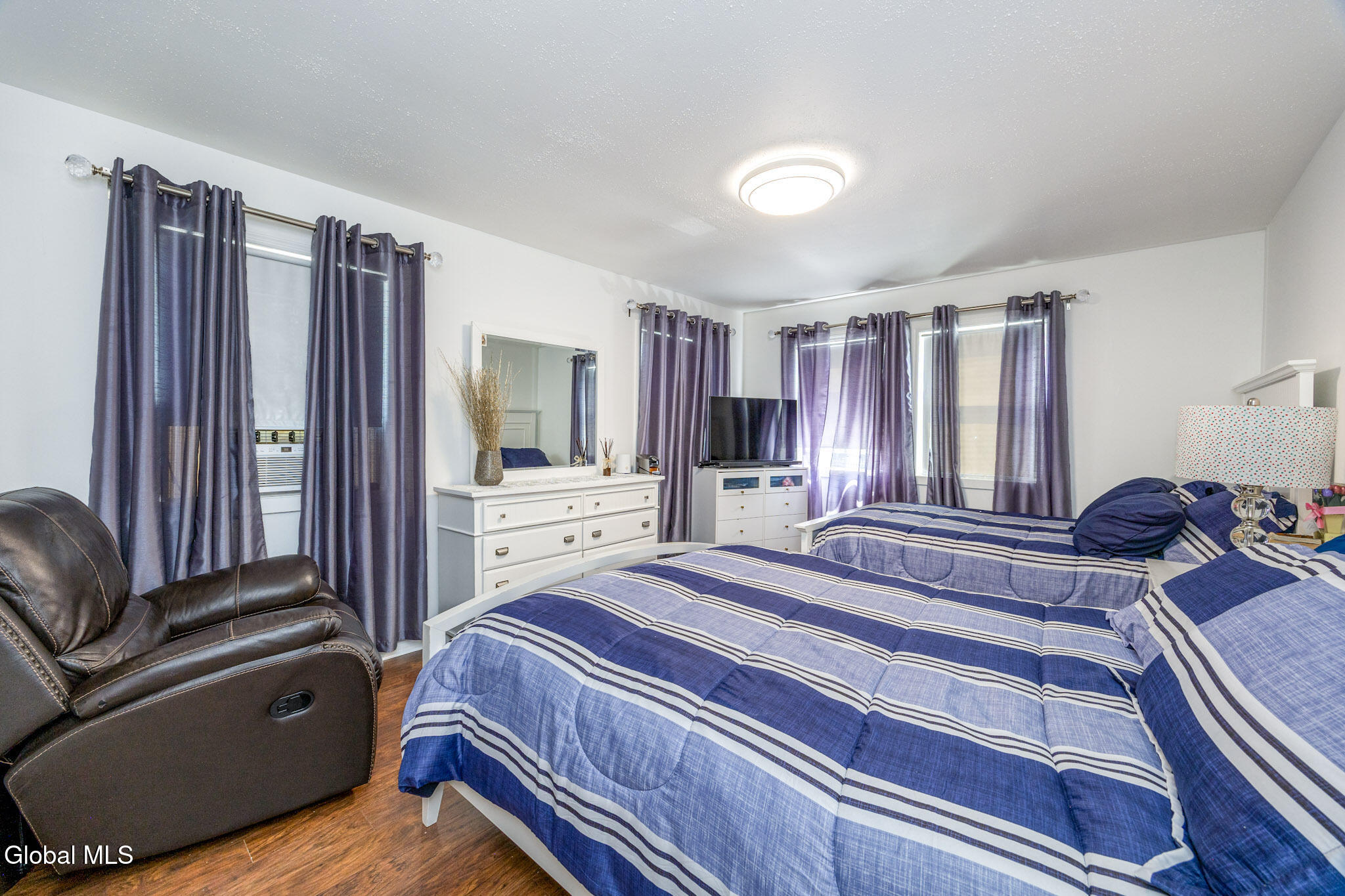 821 Hillside Avenue Schenectady NY 12308